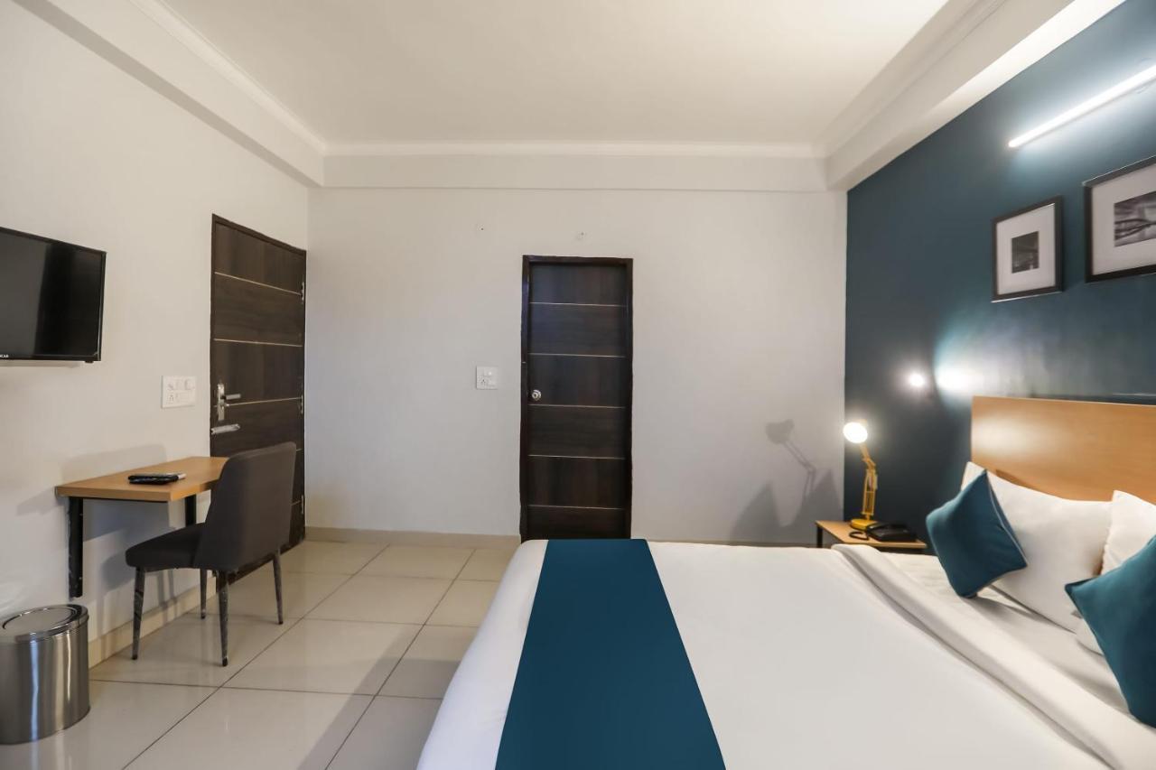 Silverkey Executive Stays 42933 Medanta Corporate Gurgaon Zewnętrze zdjęcie